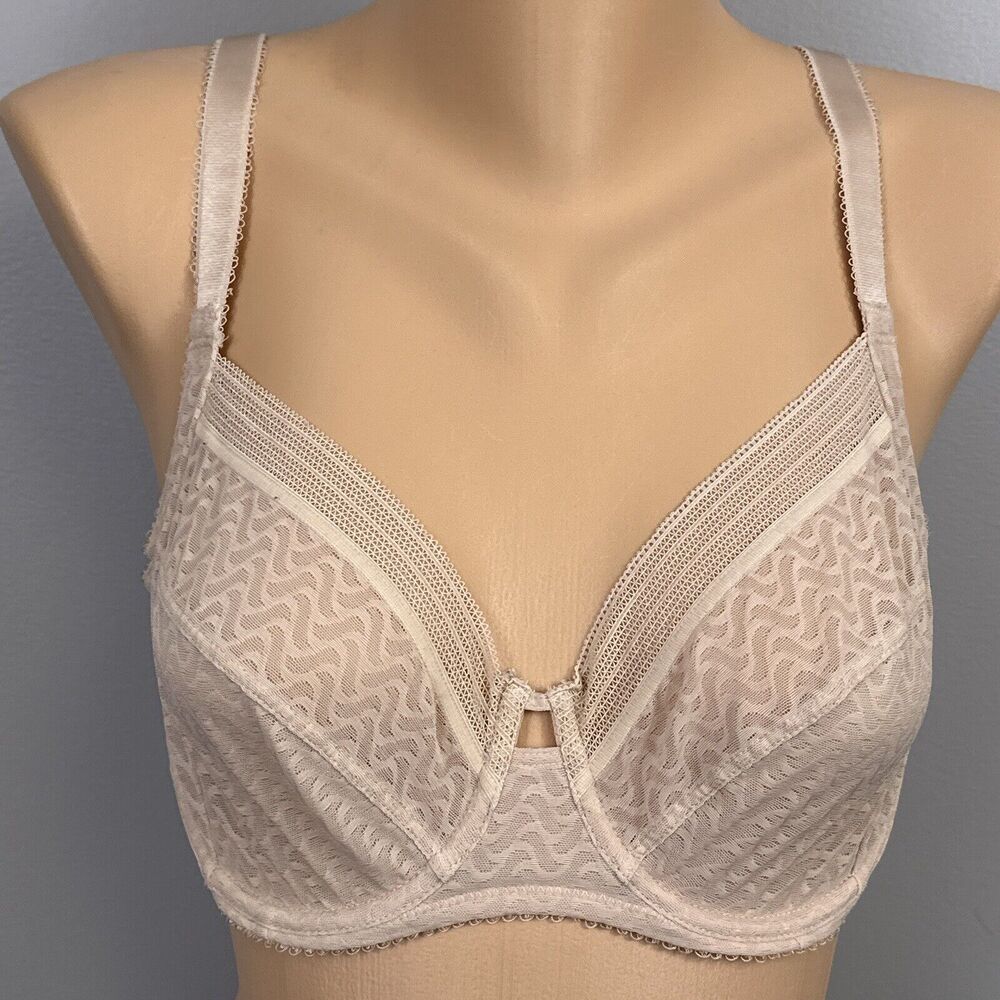 Wacoal Womens Aphrodite Demi Underwire Bra Size 34DDD.